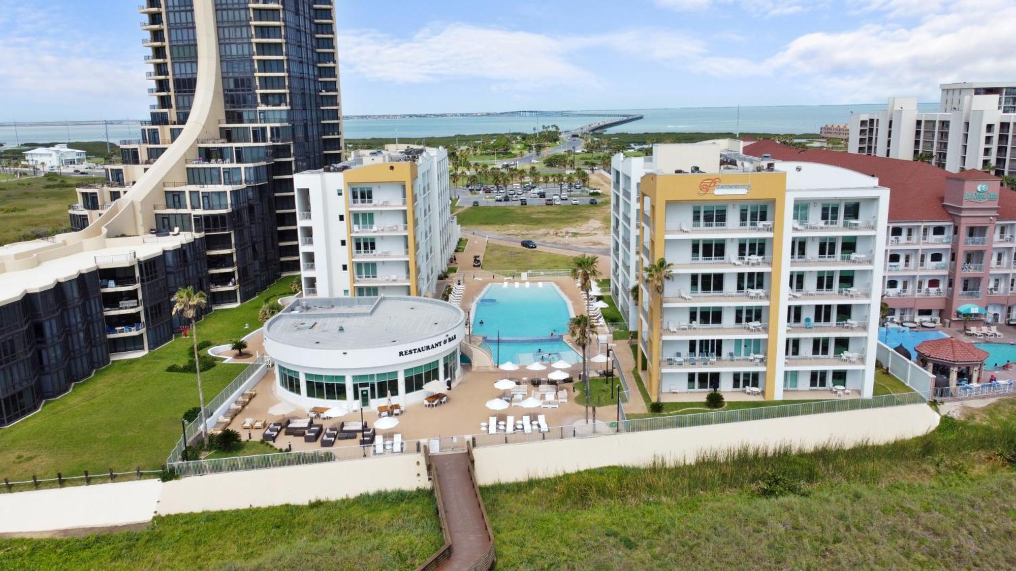 Peninsula Island & - Beachfront At 4* South Padre Island